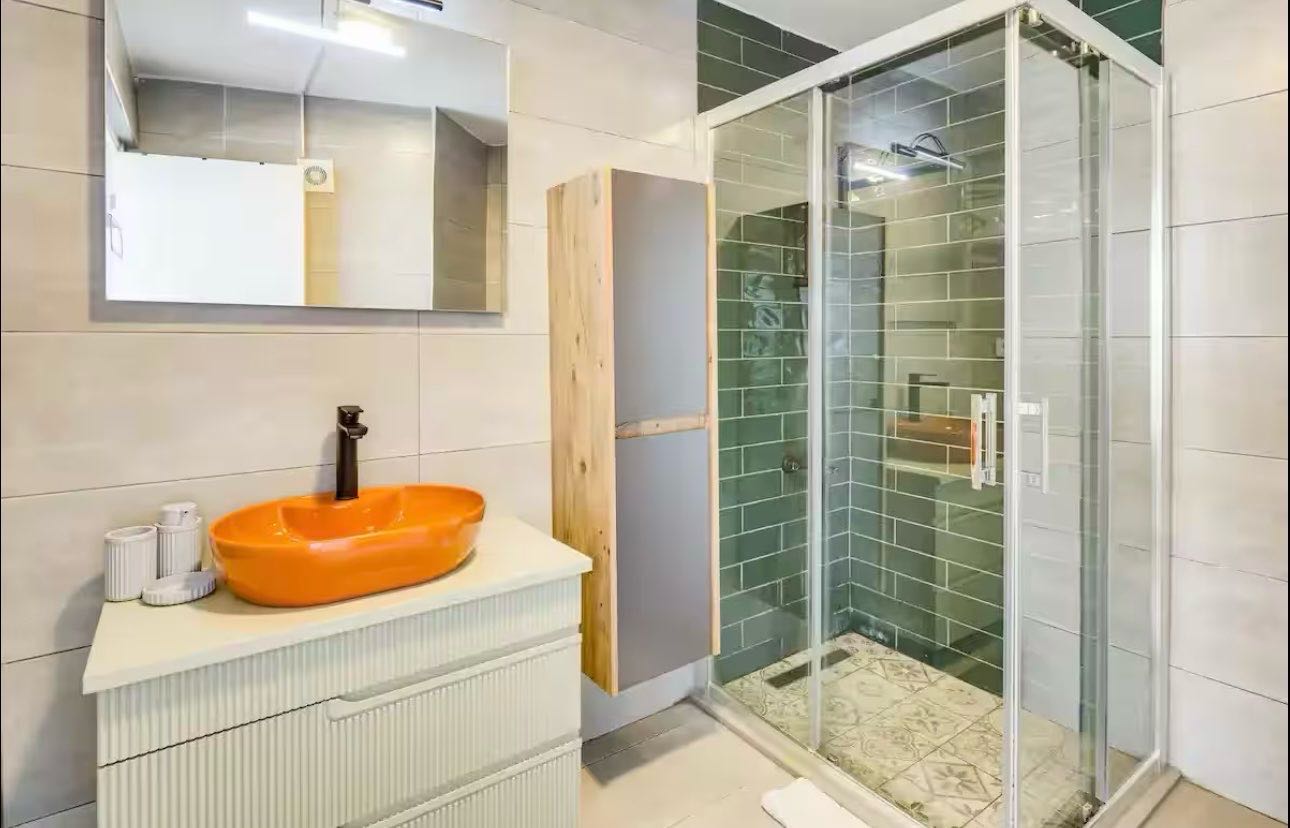 Evini Dodola | Exclusive Üsküdar: 2BR Duplex Retreat with Terrace (Daire 5)